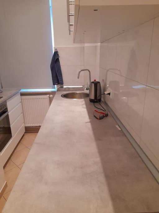 Zwei-Zimmer Wohnung In Wiesbadens Westend Bagian luar foto